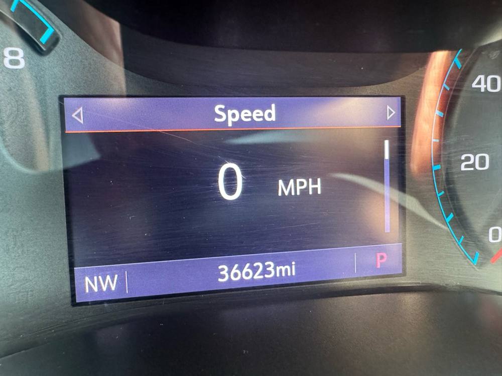 2021 Chevrolet Colorado — photo 24 of 38