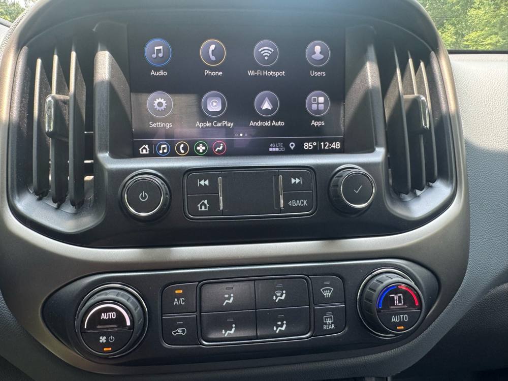 2021 Chevrolet Colorado — photo 31 of 38