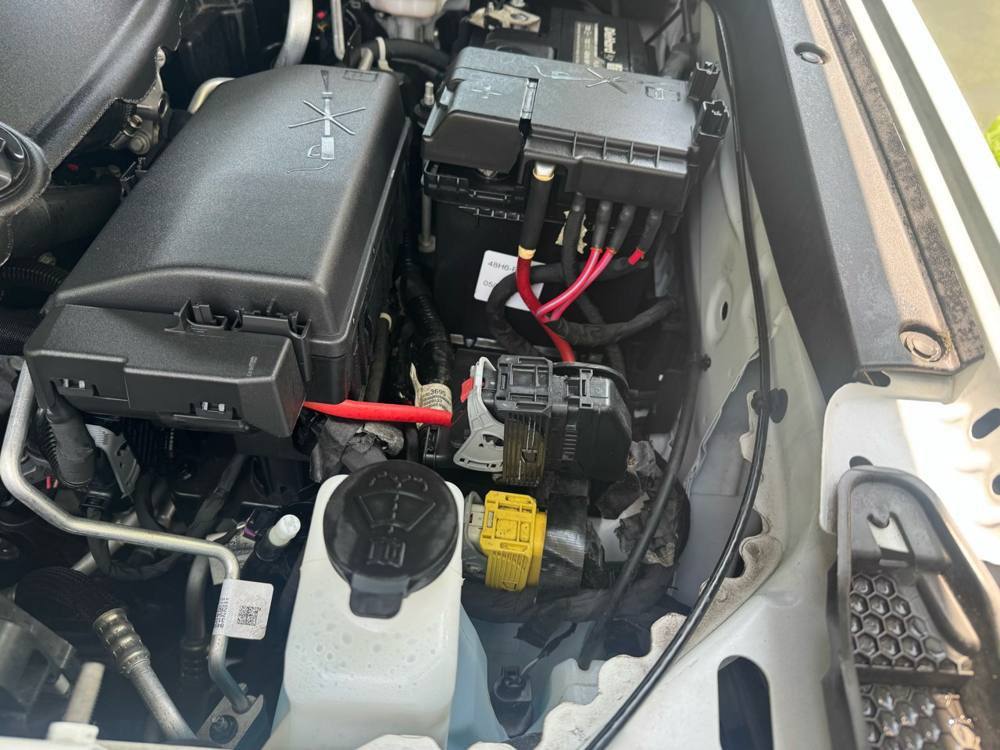 2021 Chevrolet Colorado — photo 35 of 38