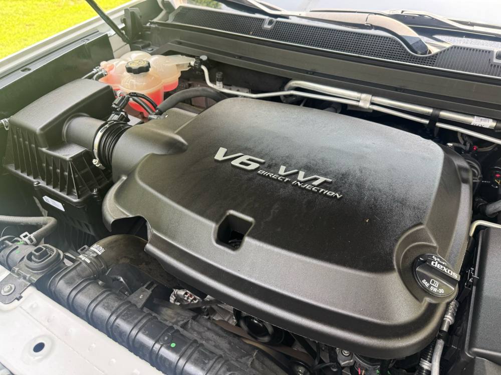 2021 Chevrolet Colorado — photo 36 of 38