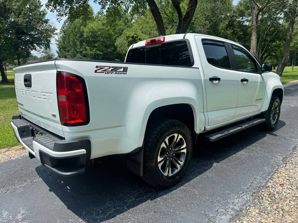 2021 Chevrolet Colorado — photo 7 of 38