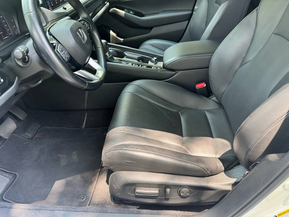 2023 Honda Accord Hybrid — photo 16 of 41
