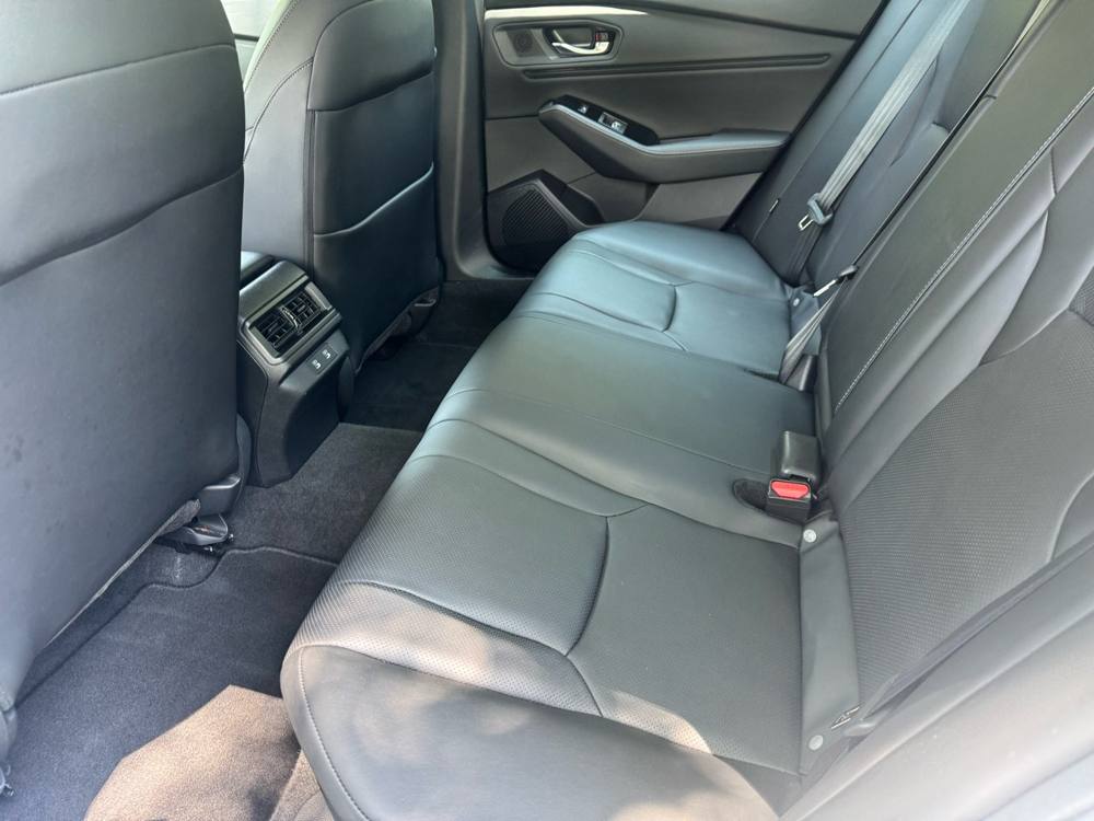 2023 Honda Accord Hybrid — photo 18 of 41