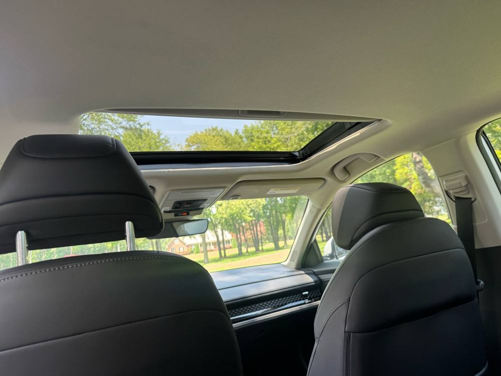 2023 Honda Accord Hybrid — photo 20 of 41