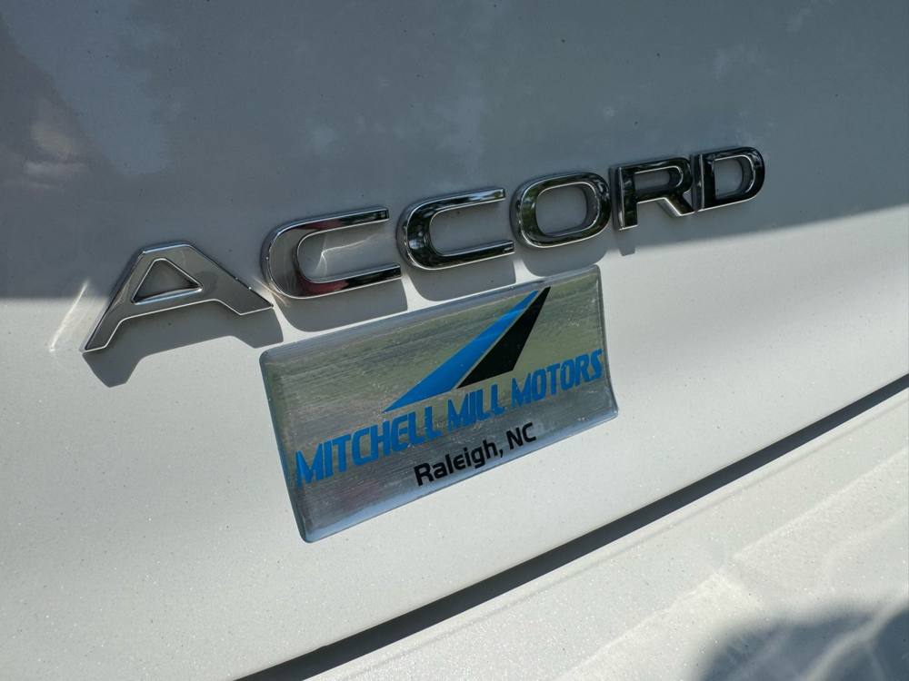 2023 Honda Accord Hybrid — photo 22 of 41