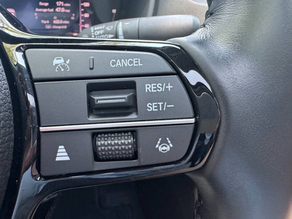 2023 Honda Accord Hybrid — photo 25 of 41