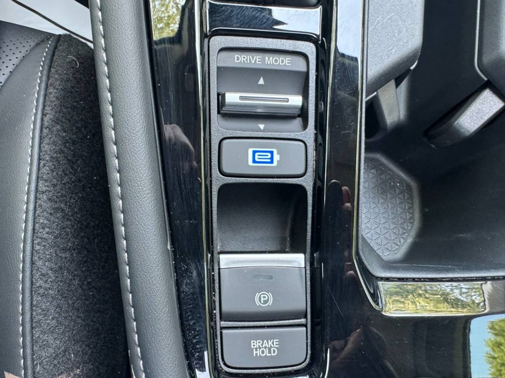 2023 Honda Accord Hybrid — photo 37 of 41