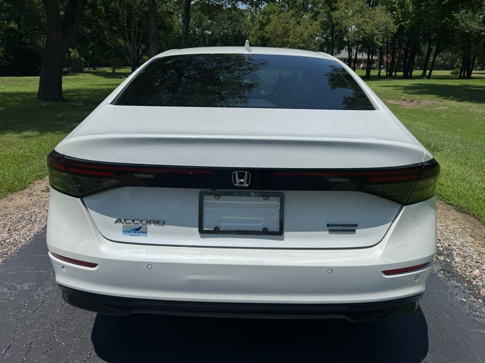2023 Honda Accord Hybrid — photo 7 of 41