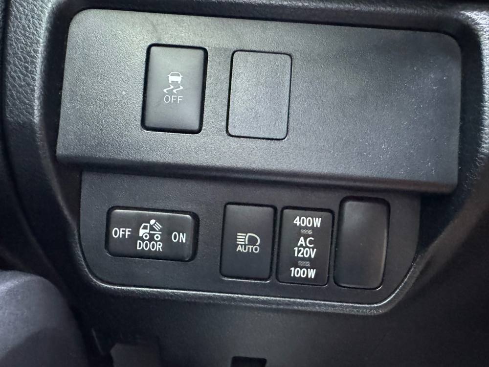 2020 Toyota Tacoma 4WD — photo 27 of 44