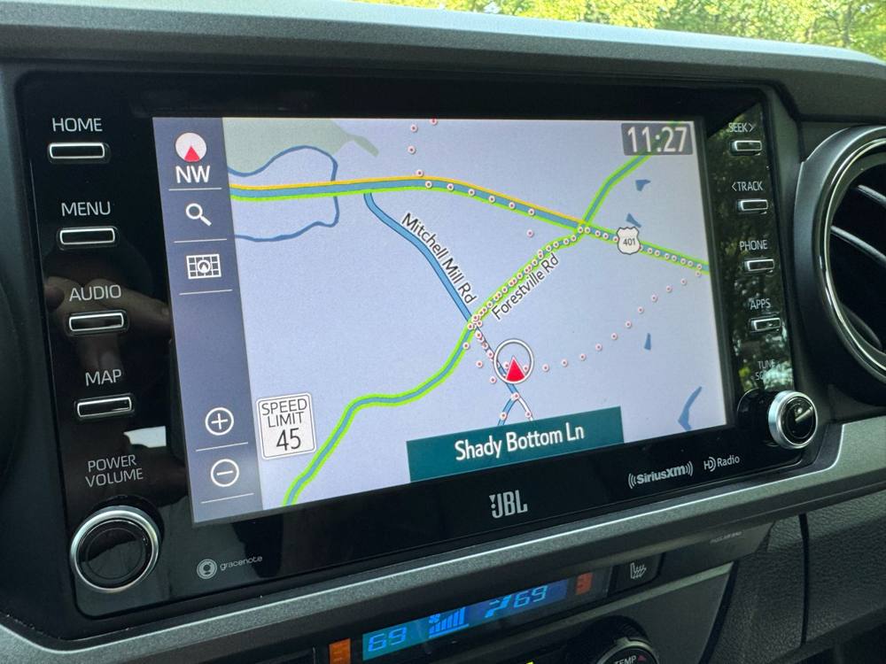 2020 Toyota Tacoma 4WD — photo 32 of 44