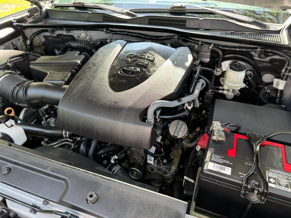 2020 Toyota Tacoma 4WD — photo 41 of 44