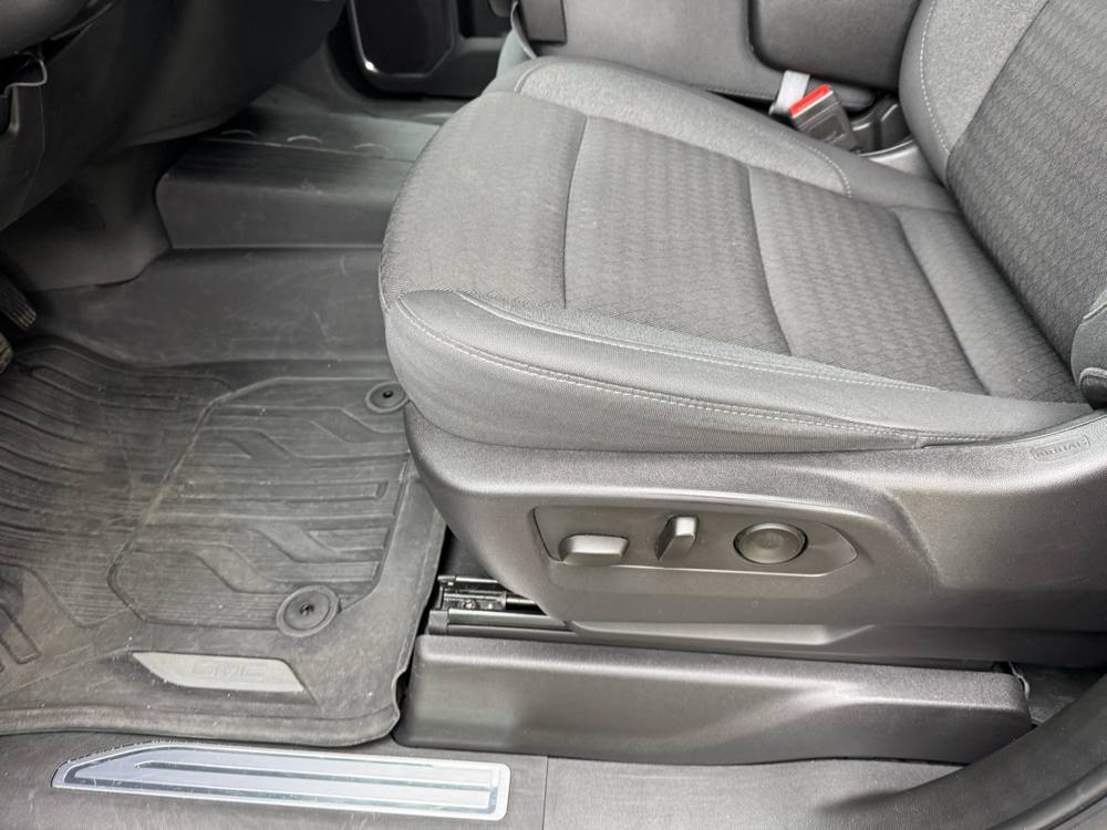 2024 GMC Sierra 1500 — photo 20 of 40