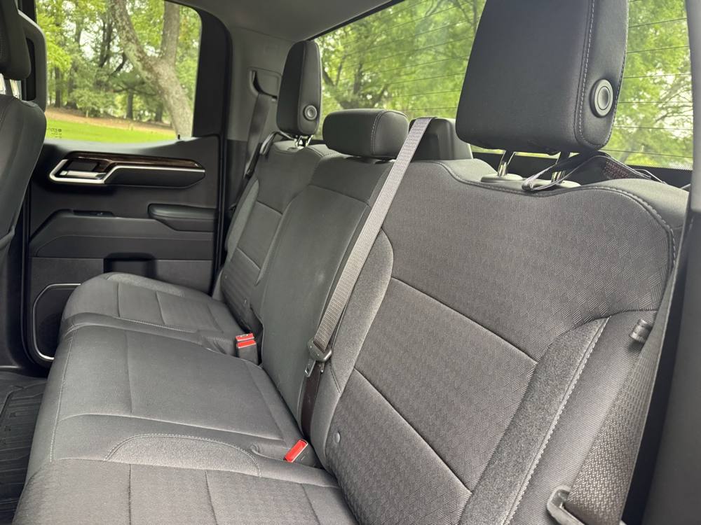 2024 GMC Sierra 1500 — photo 21 of 40
