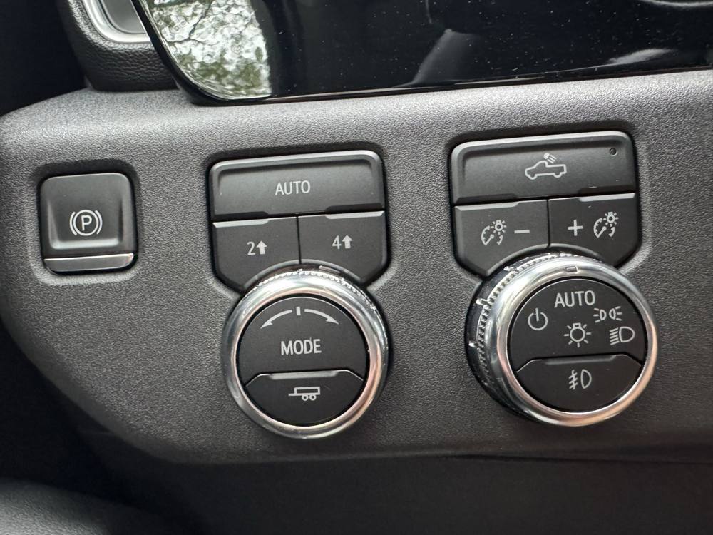 2024 GMC Sierra 1500 — photo 28 of 40