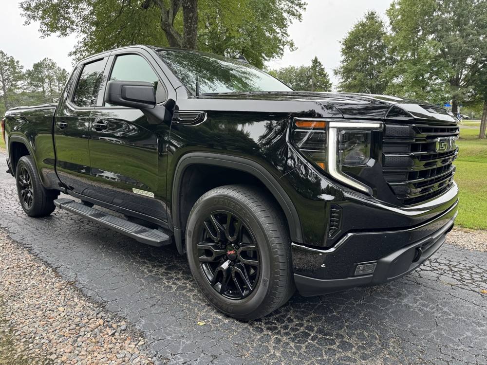 2024 GMC Sierra 1500 — photo 9 of 40