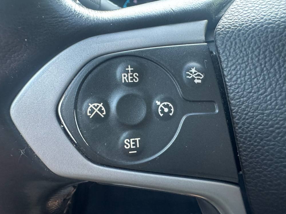 2016 Chevrolet Colorado — photo 23 of 42