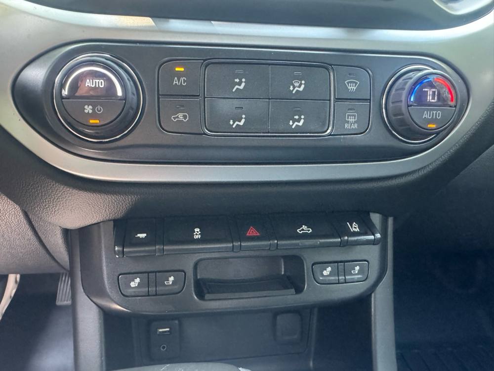 2016 Chevrolet Colorado — photo 35 of 42