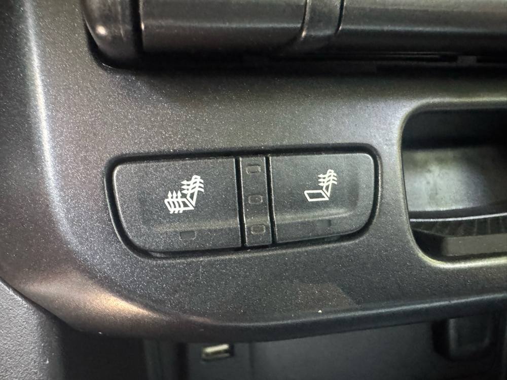 2016 Chevrolet Colorado — photo 36 of 42