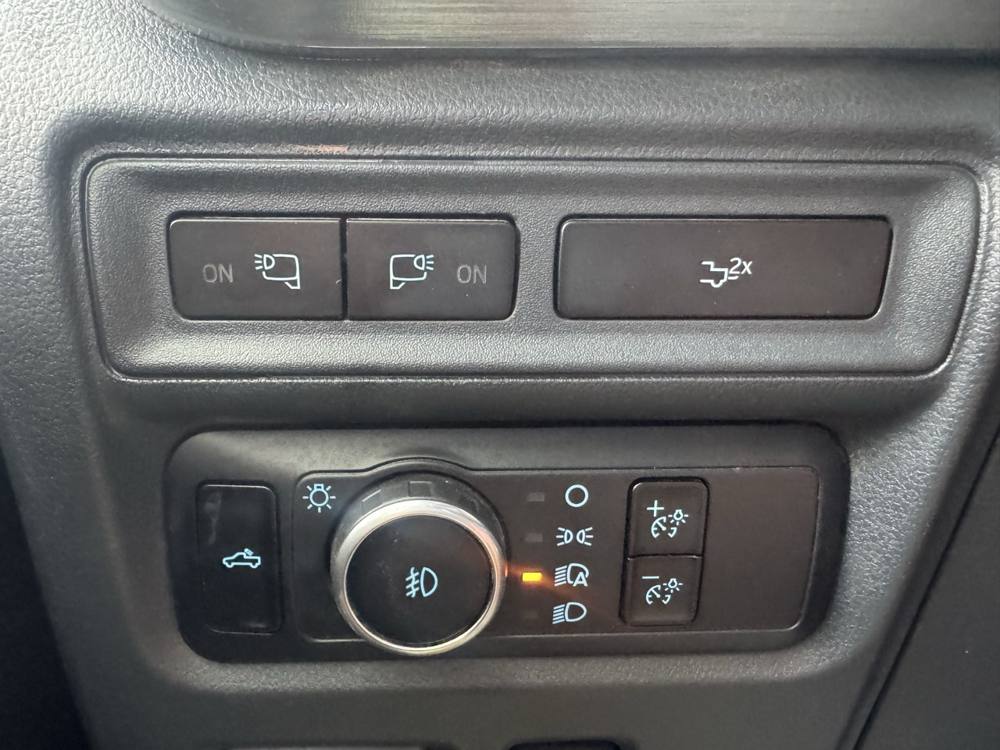 2023 Ford F-150 — photo 22 of 39