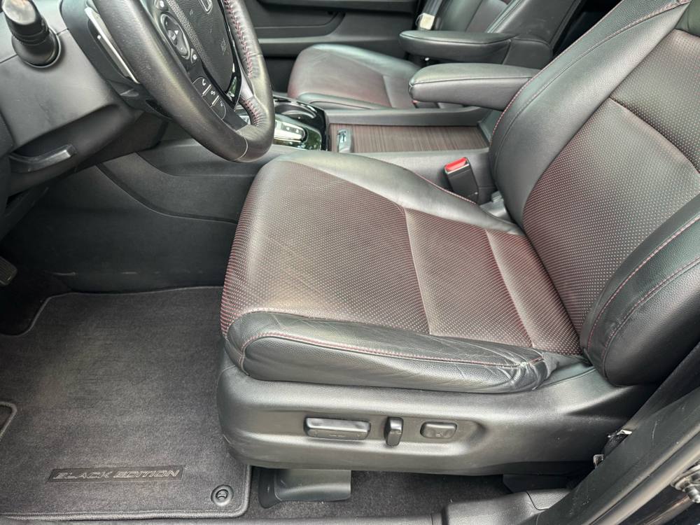 2020 Honda Ridgeline — photo 17 of 43