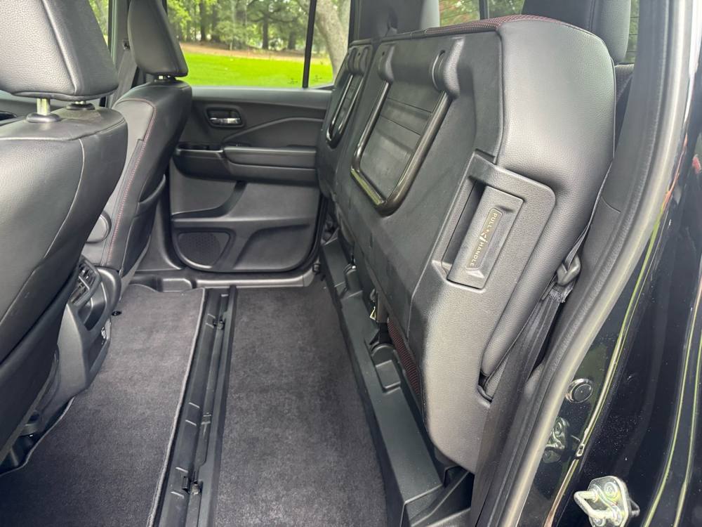 2020 Honda Ridgeline — photo 18 of 43