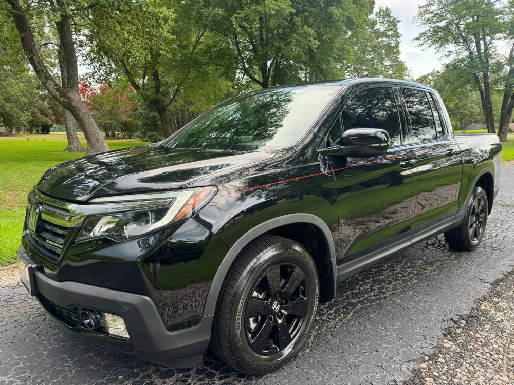 2020 Honda Ridgeline — photo 2 of 43