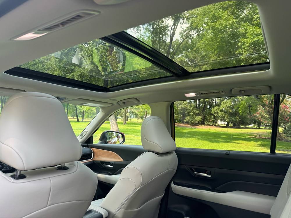 2024 Toyota Grand Highlander — photo 24 of 45