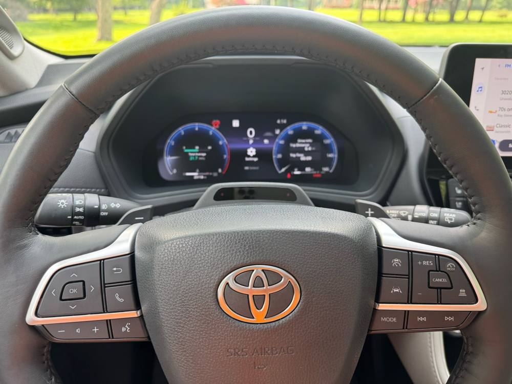 2024 Toyota Grand Highlander — photo 25 of 45