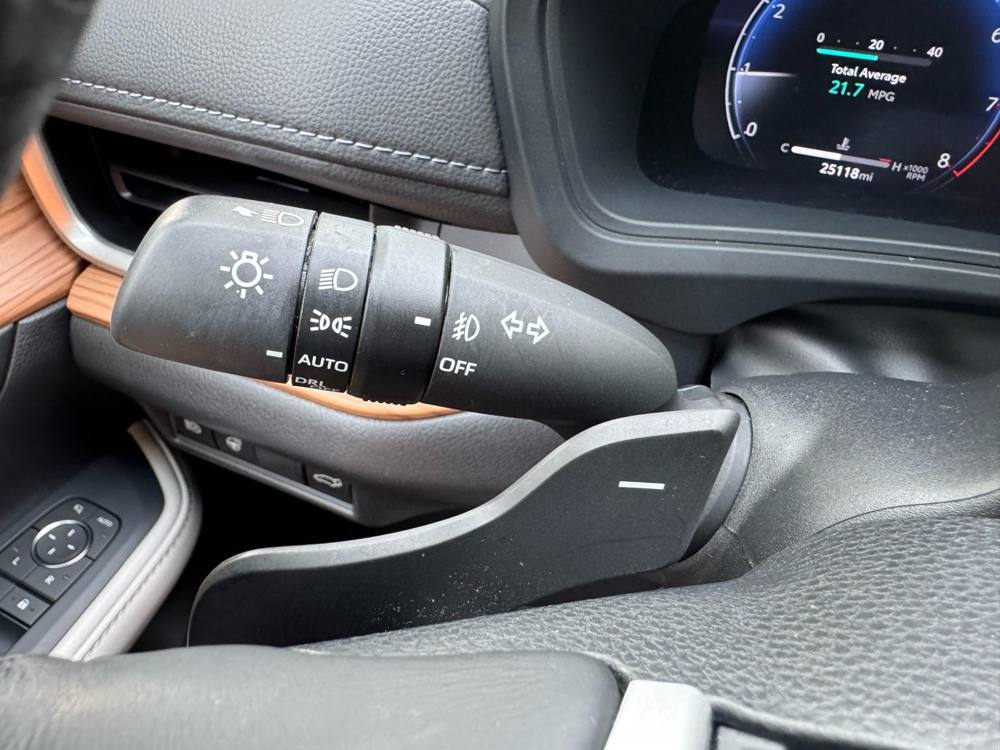 2024 Toyota Grand Highlander — photo 29 of 45