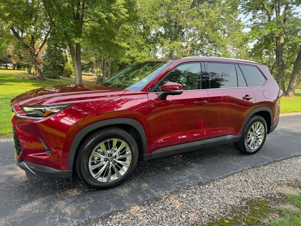 2024 Toyota Grand Highlander — photo 3 of 45