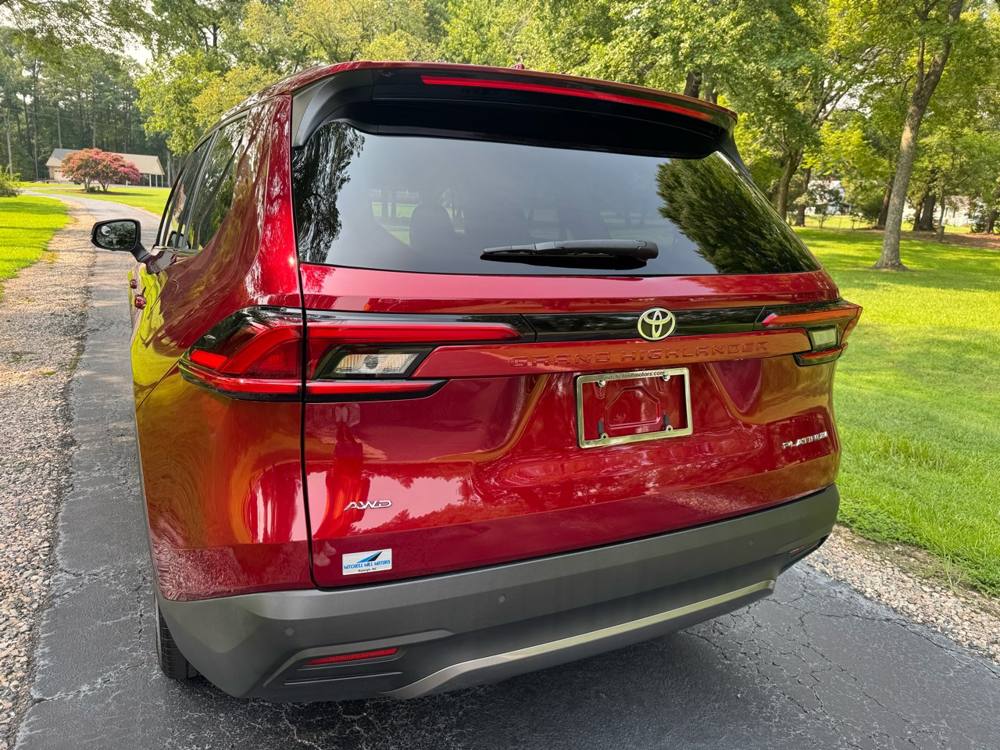 2024 Toyota Grand Highlander — photo 5 of 45