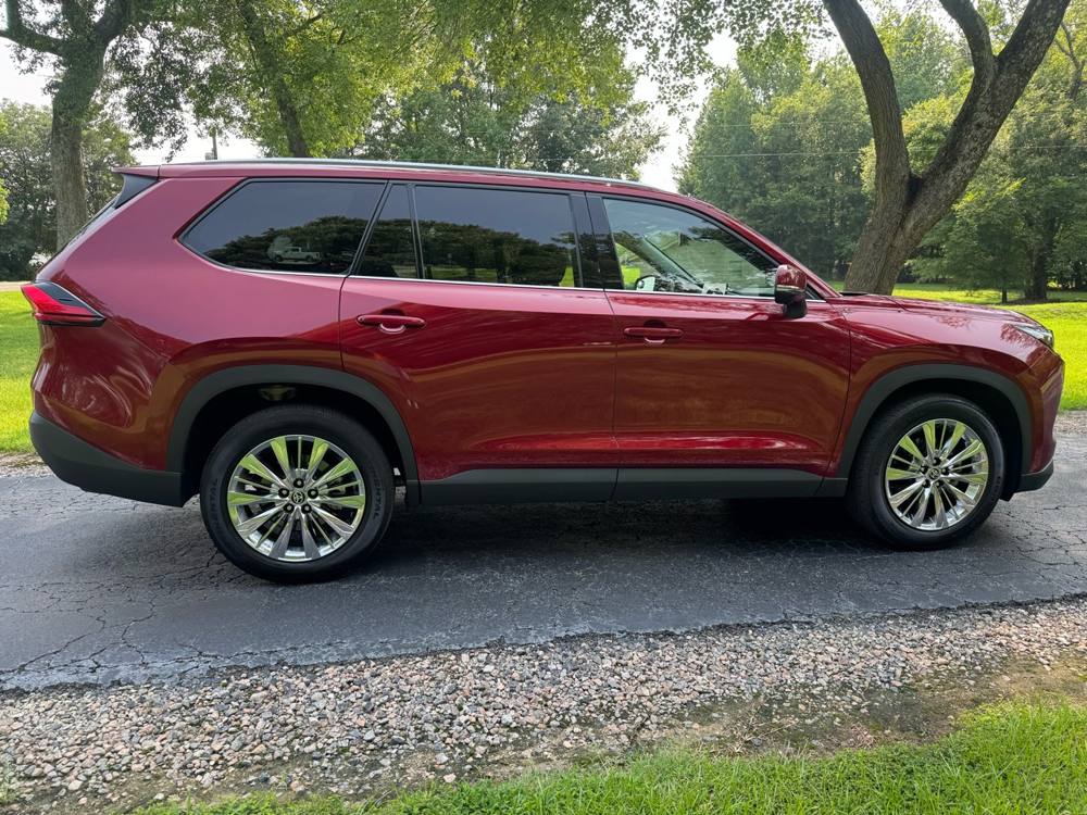 2024 Toyota Grand Highlander — photo 7 of 45