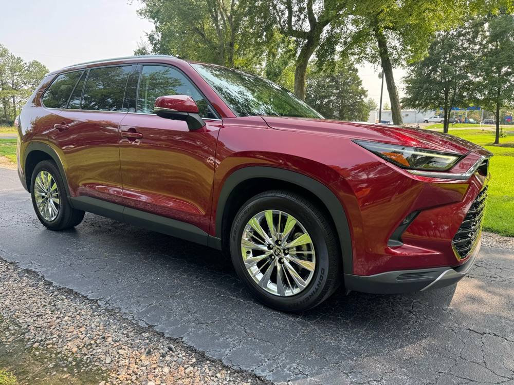 2024 Toyota Grand Highlander — photo 8 of 45