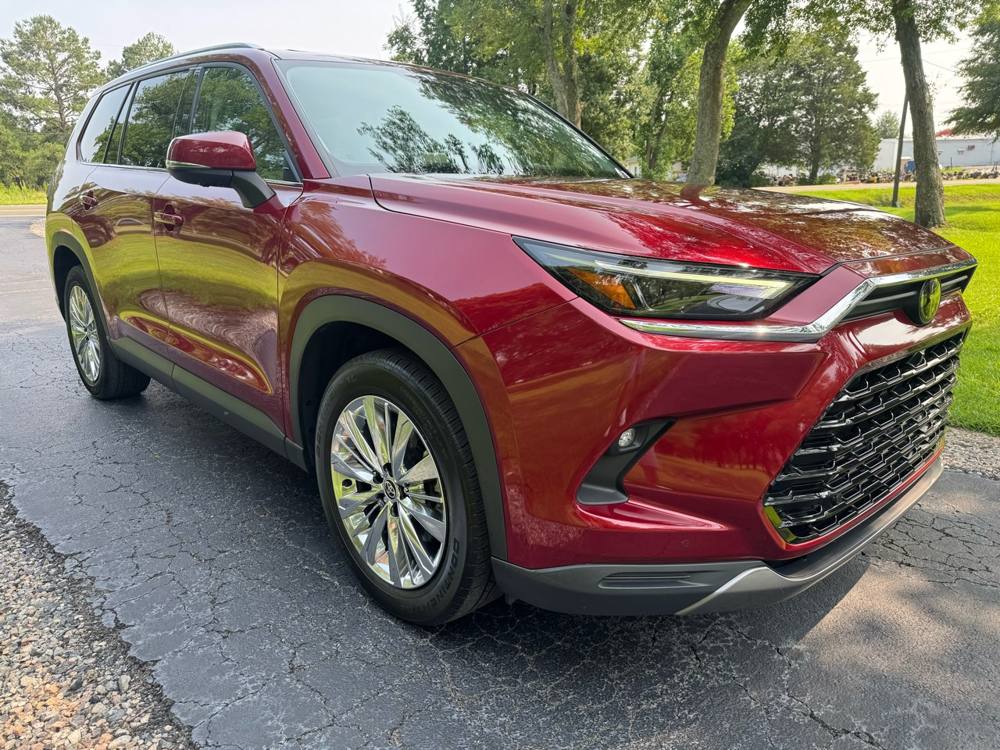 2024 Toyota Grand Highlander — photo 9 of 45