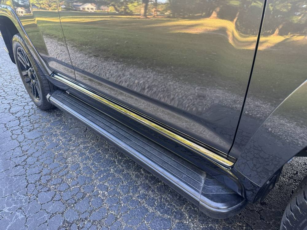 2021 Toyota 4Runner — photo 12 of 44