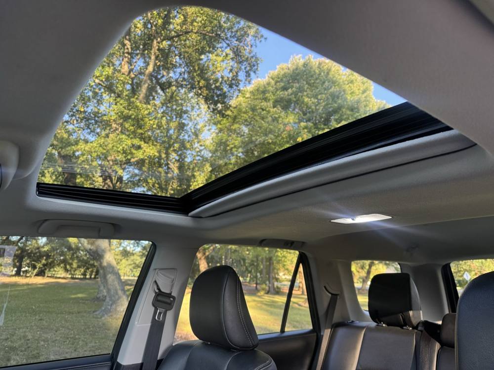 2021 Toyota 4Runner — photo 18 of 44