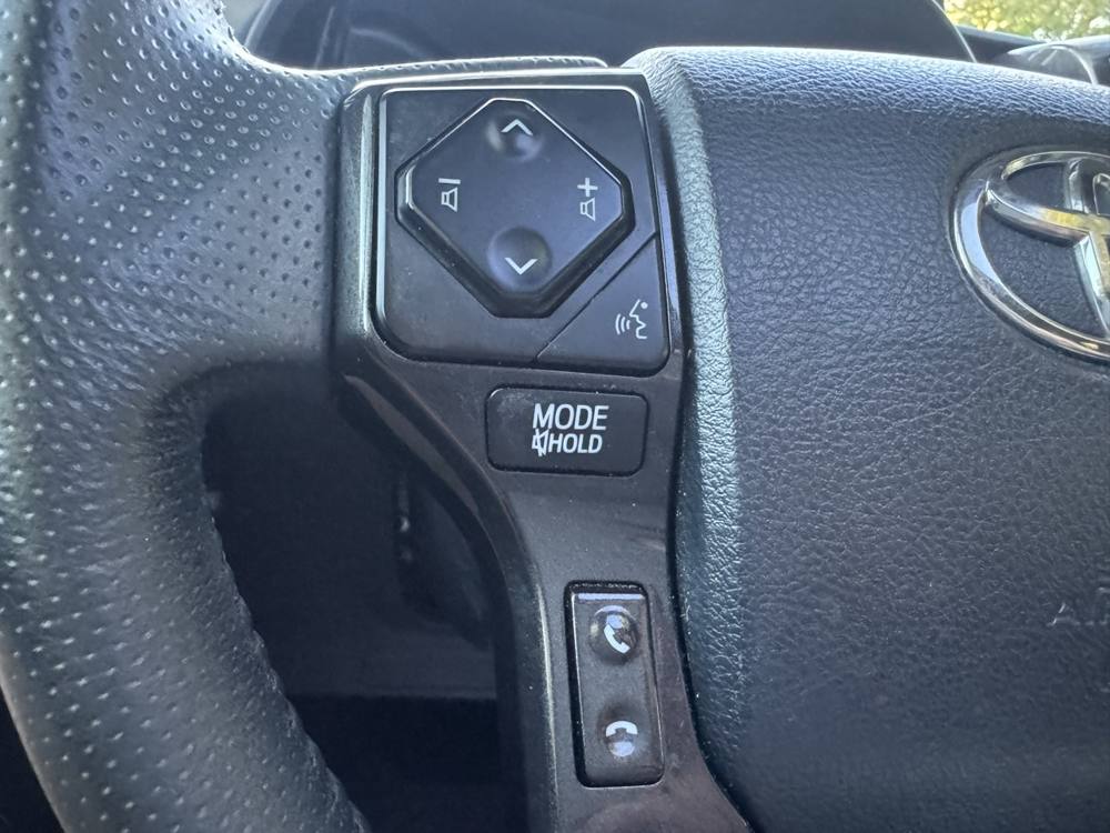 2021 Toyota 4Runner — photo 26 of 44