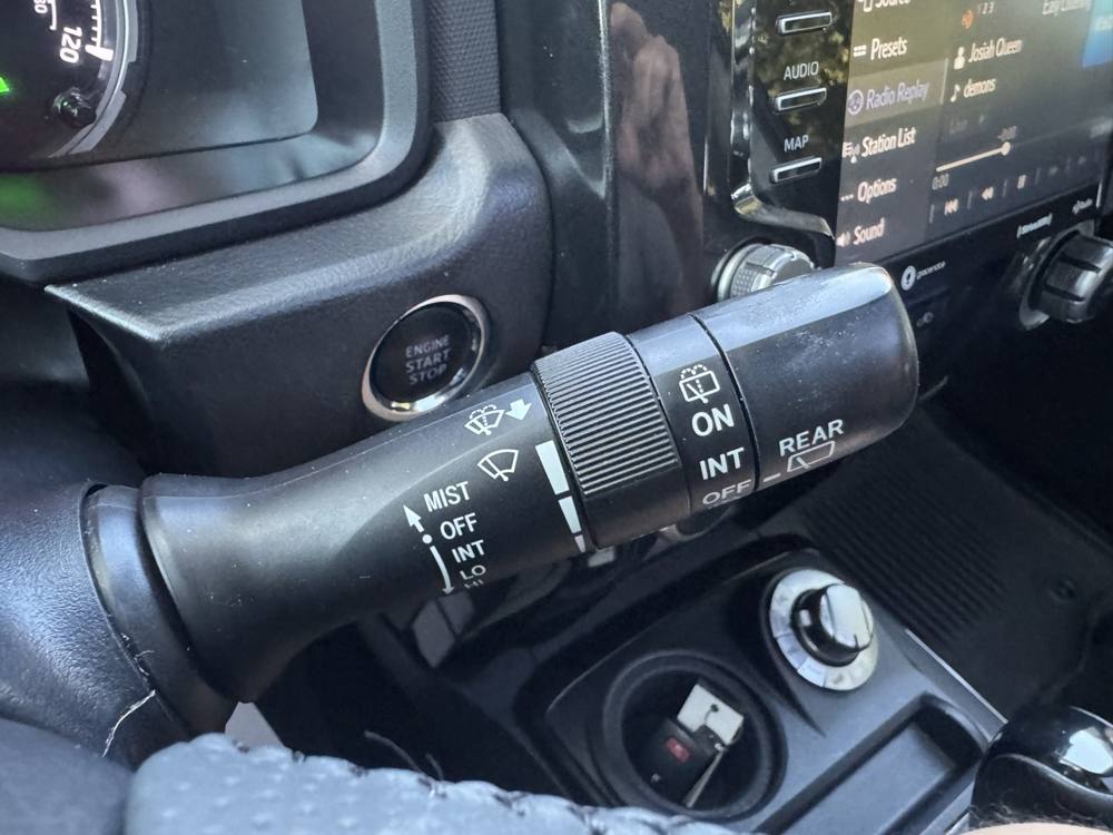 2021 Toyota 4Runner — photo 28 of 44