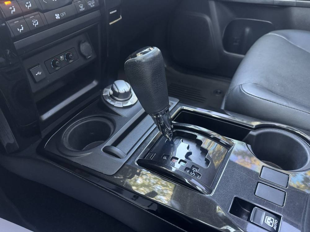 2021 Toyota 4Runner — photo 39 of 44