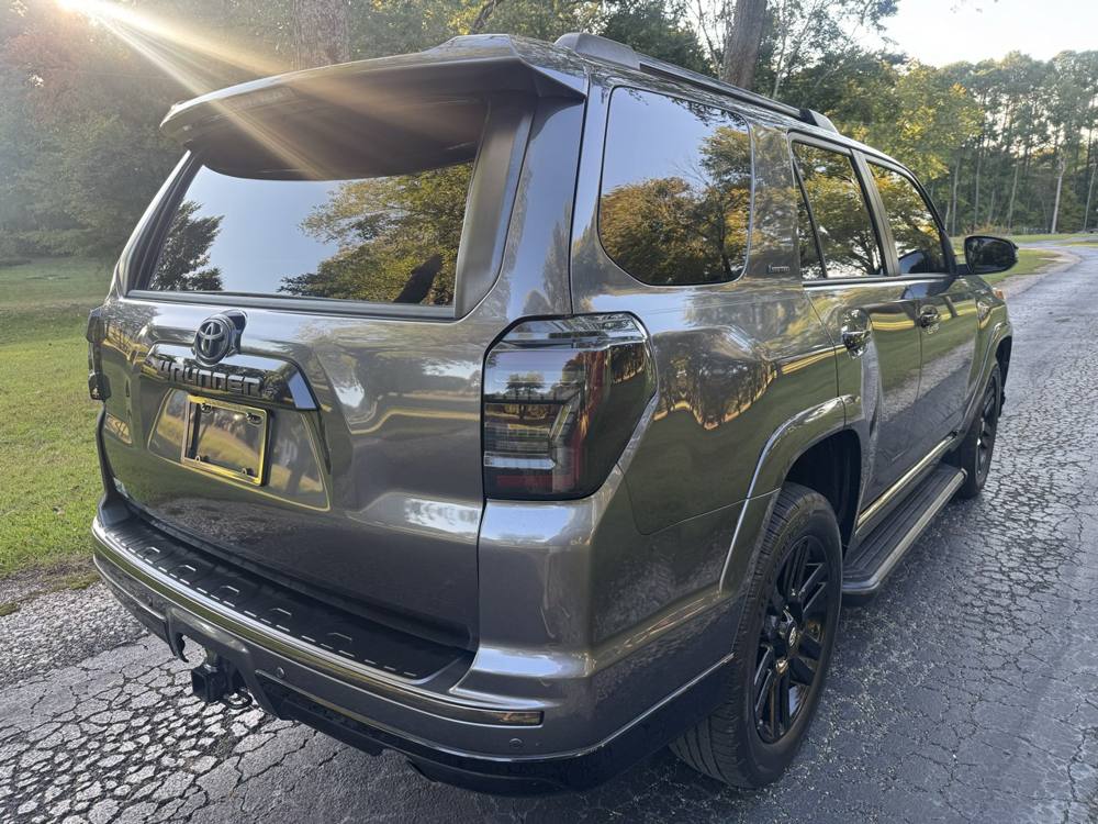 2021 Toyota 4Runner — photo 6 of 44