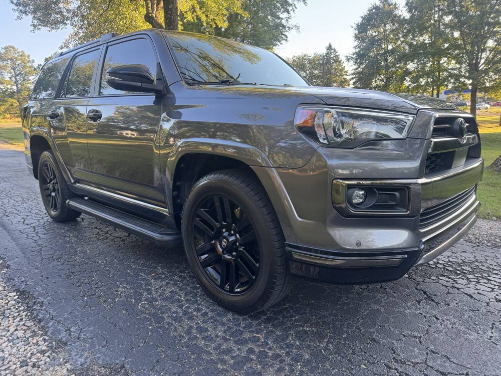 2021 Toyota 4Runner — photo 8 of 44