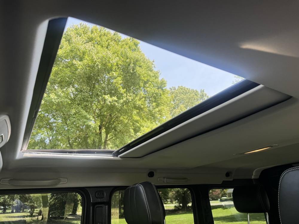 2015 Mercedes-Benz G-Class — photo 20 of 43
