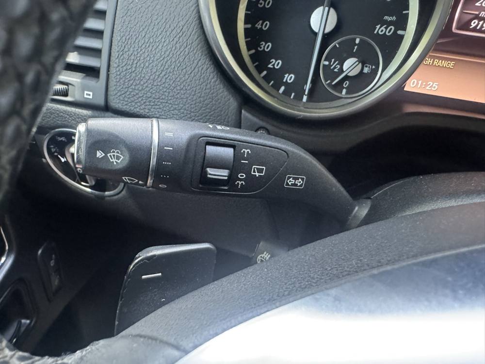 2015 Mercedes-Benz G-Class — photo 24 of 43