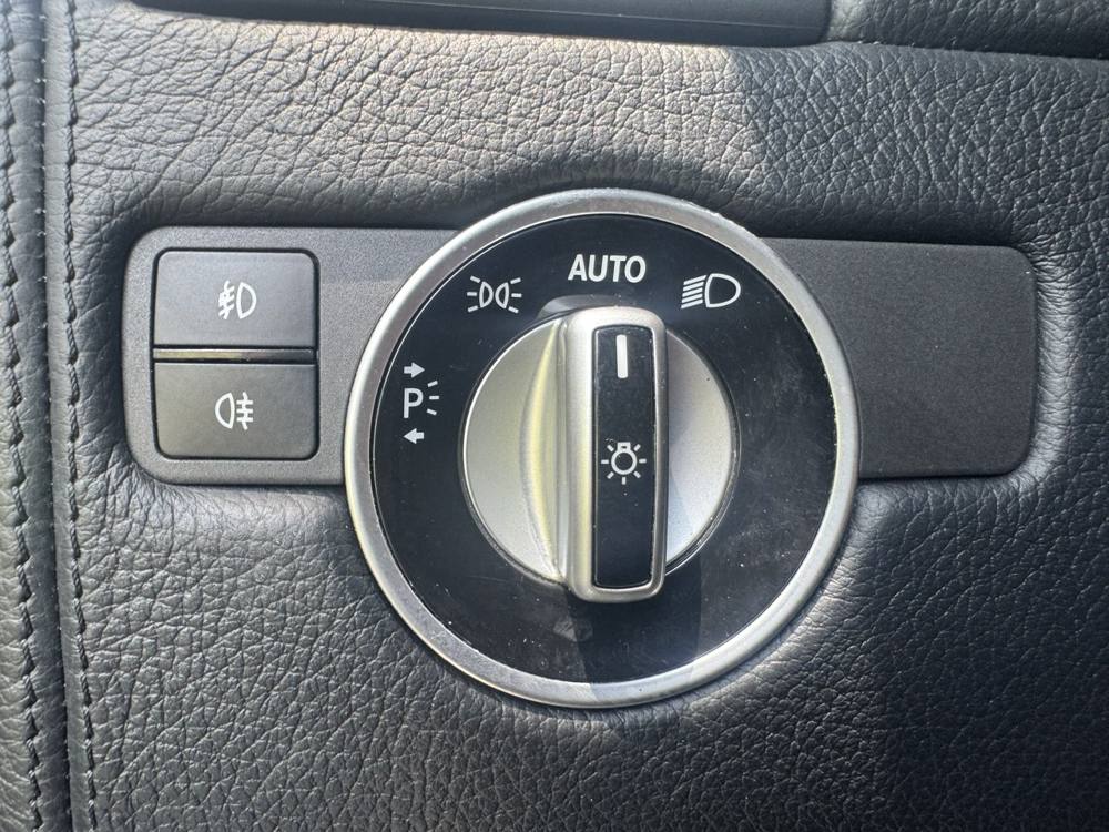 2015 Mercedes-Benz G-Class — photo 28 of 43