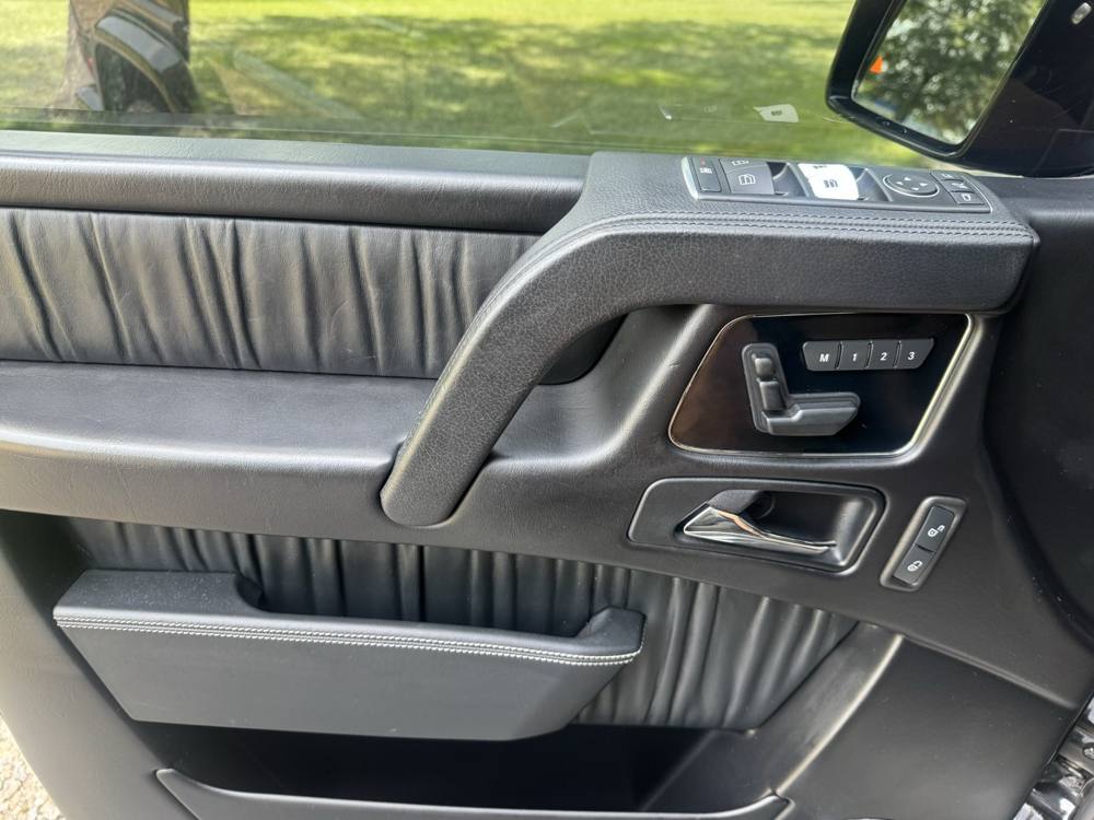 2015 Mercedes-Benz G-Class — photo 29 of 43