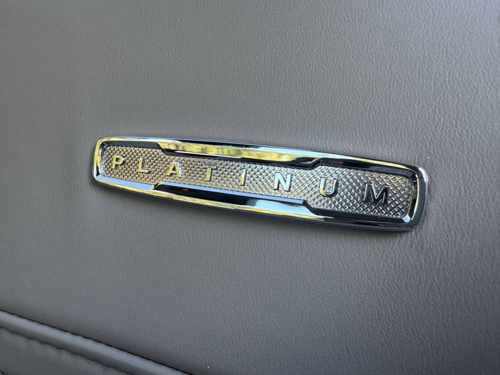 2026 Ford Super Duty F-350 SRW — photo 24 of 48