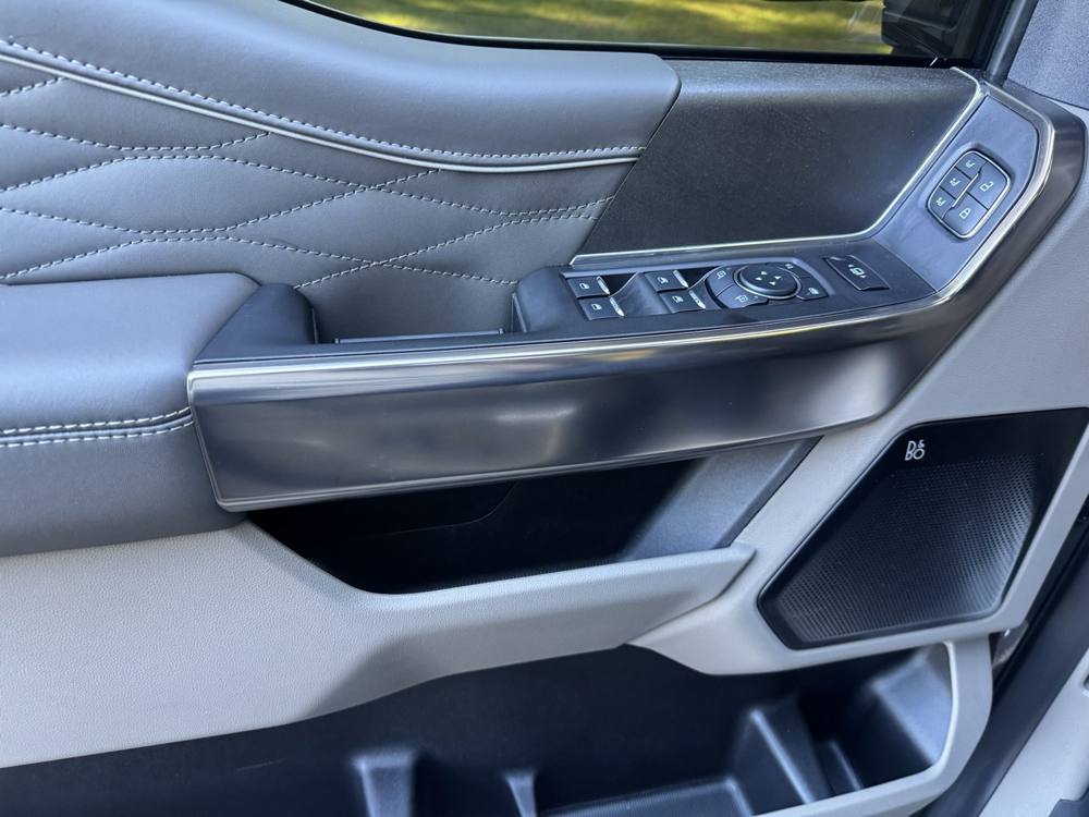 2026 Ford Super Duty F-350 SRW — photo 33 of 48