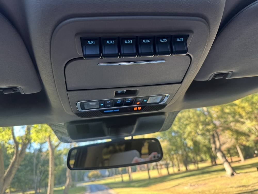 2026 Ford Super Duty F-350 SRW — photo 43 of 48