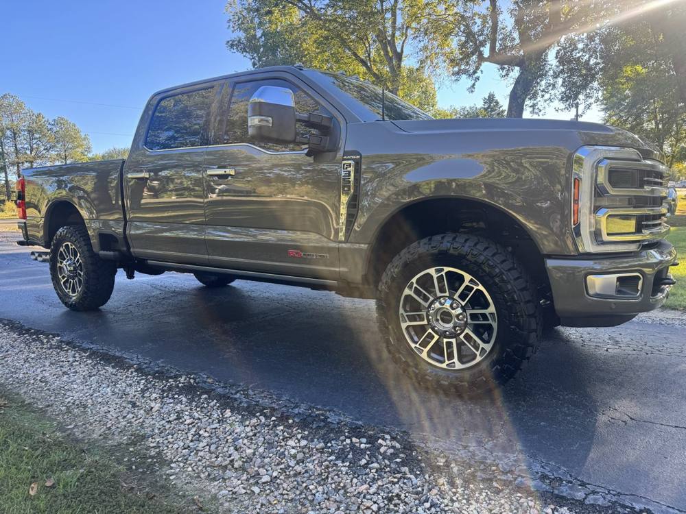 2026 Ford Super Duty F-350 SRW — photo 9 of 48