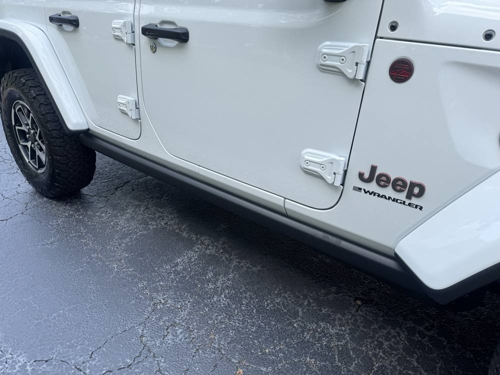 2026 Jeep Wrangler — photo 13 of 47